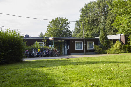 Eingangsbereich Thomas-Morus-Kolleg - Nünningweg 131