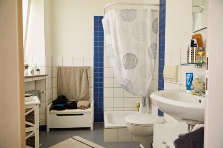 Bad in einem Standardzimmer Bad in einem Standardzimmer